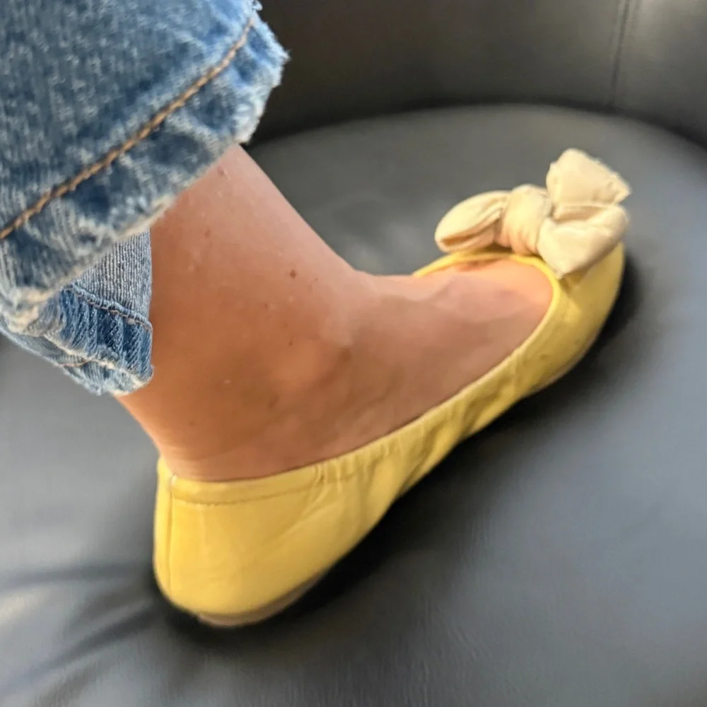 Authentic Prada Yellow Patent Leather Ballet Flats w/ Satin Bow – Size 38.5 - Picture 4 of 5